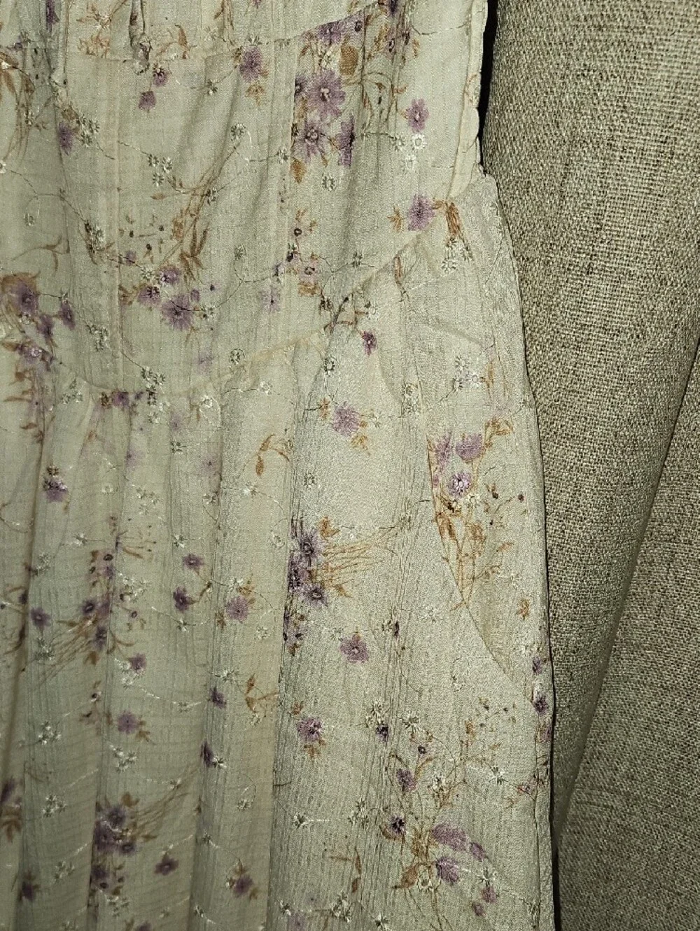 Jessica Simpson Floral Cream Midi Dress with Lavender Print With Pockets - Picture 4 of 7
